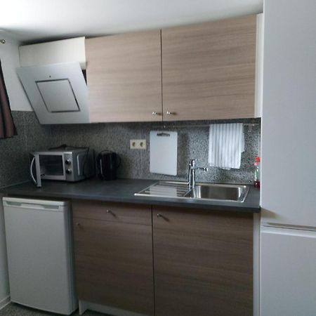 Zimmer In Direkter Naehe Zu Basel Гренцах-Вюлен Екстериор снимка